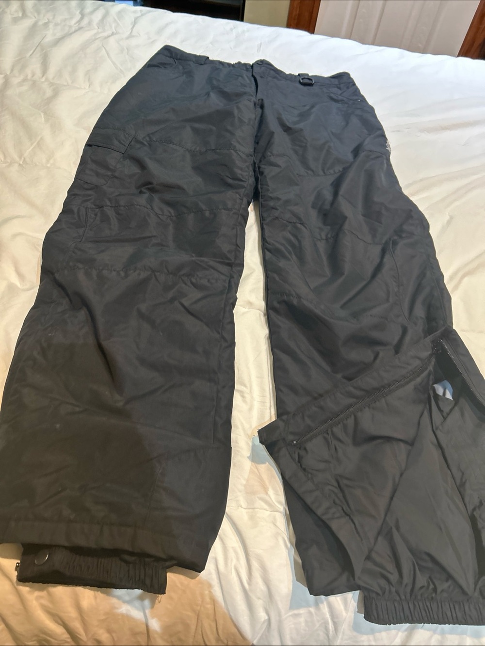 Columbia Men XL Black Cargo Pocket Snow Pants Zip Ankle Insulated ski Snowboard